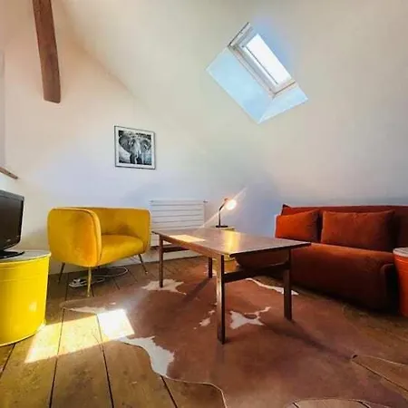 Casa Urbaine Nyaraló *