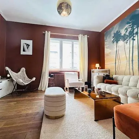 Casa Urbaine Nyaraló