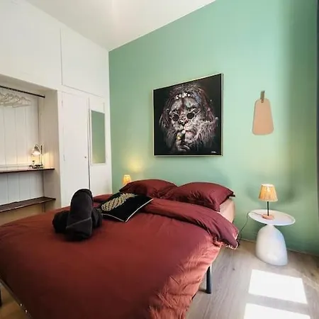 Casa Urbaine Nyaraló Angers